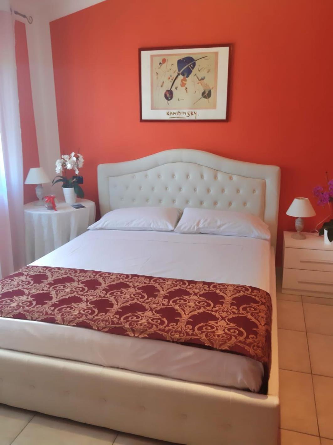 Da Laura Bed & Breakfast Lucca Bagian luar foto